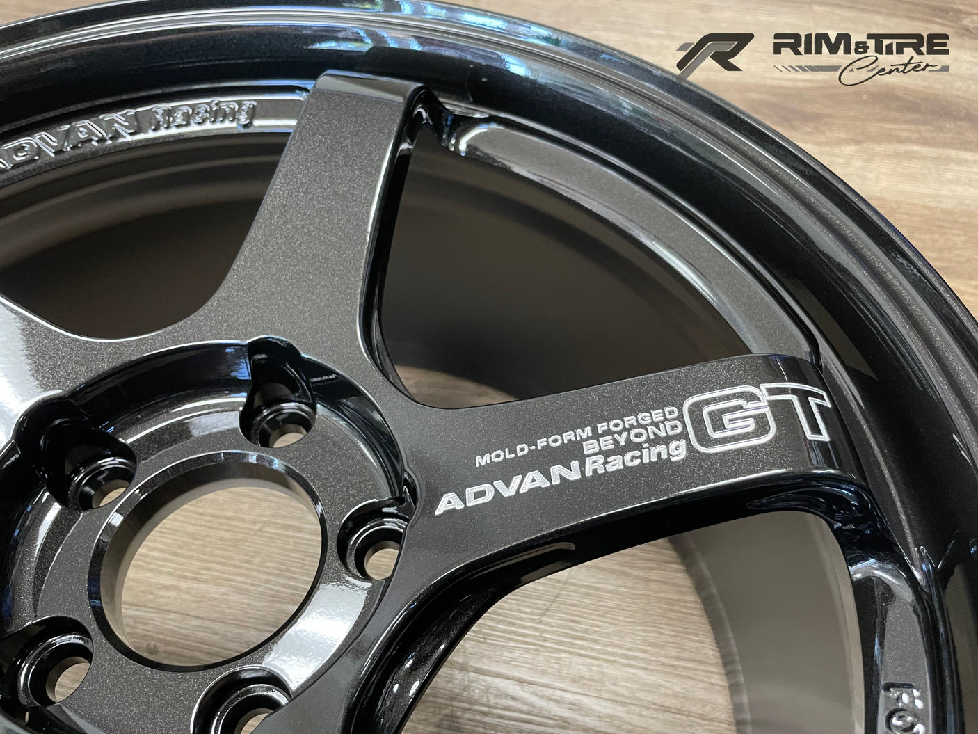 Advan GT Beyond 18x9.5 +45 5x120 Racing Titanium Black
