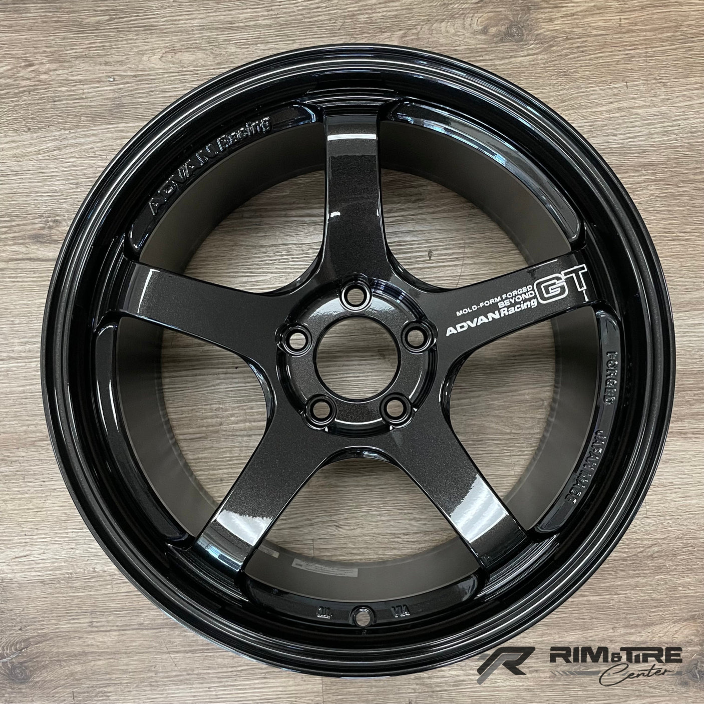 Advan GT Beyond 18x9.5 +45 5x120 Racing Titanium Black